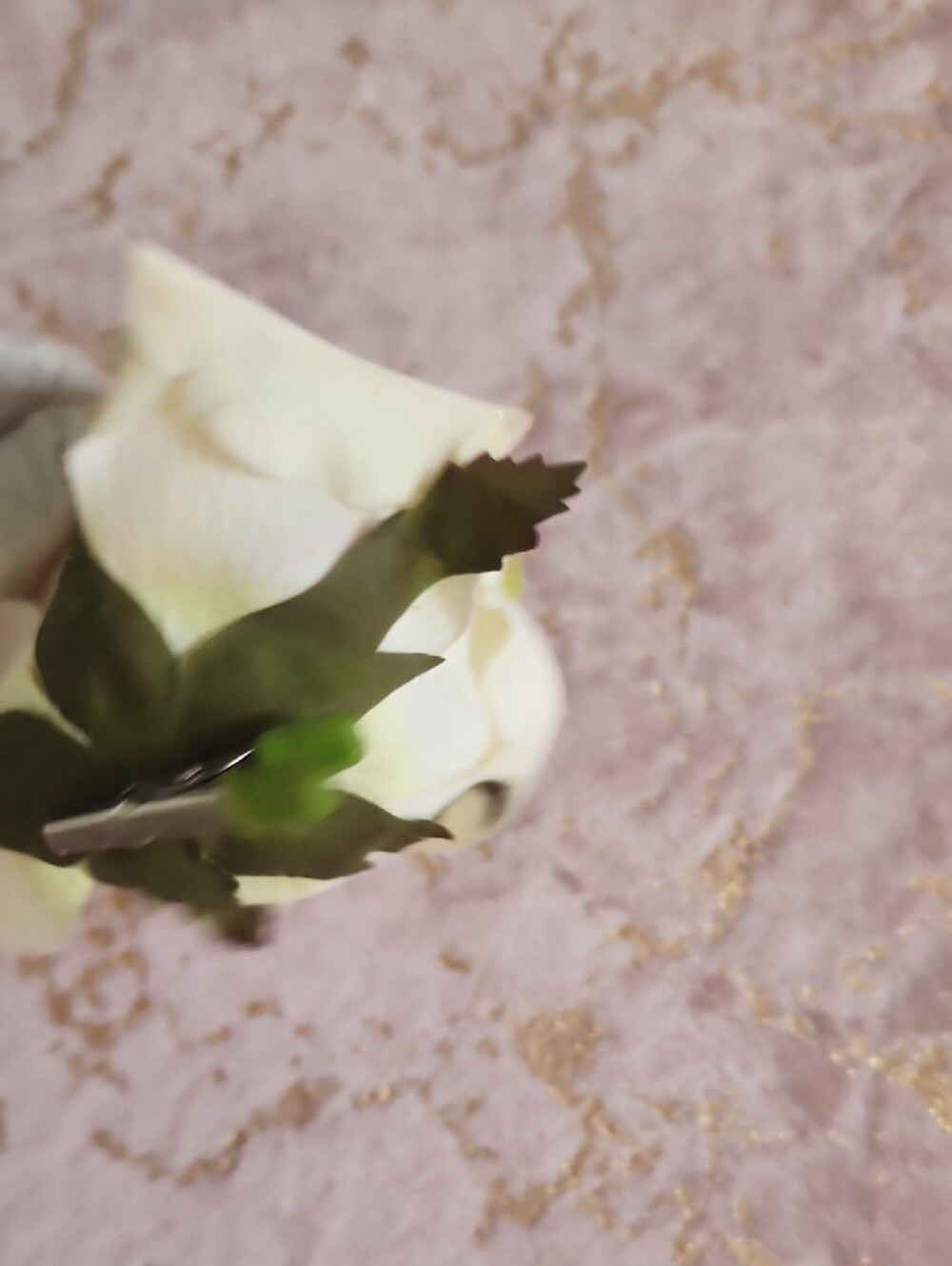 HAIR CLIP | Ivory Artificial Rose Hair Clip - Picture 6 of 15